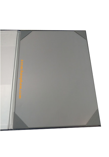 Kẹp trình ký của Đại Sứ Quán Singapore